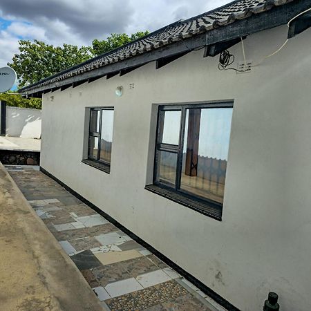 26 Pike Place Mutare Exterior photo