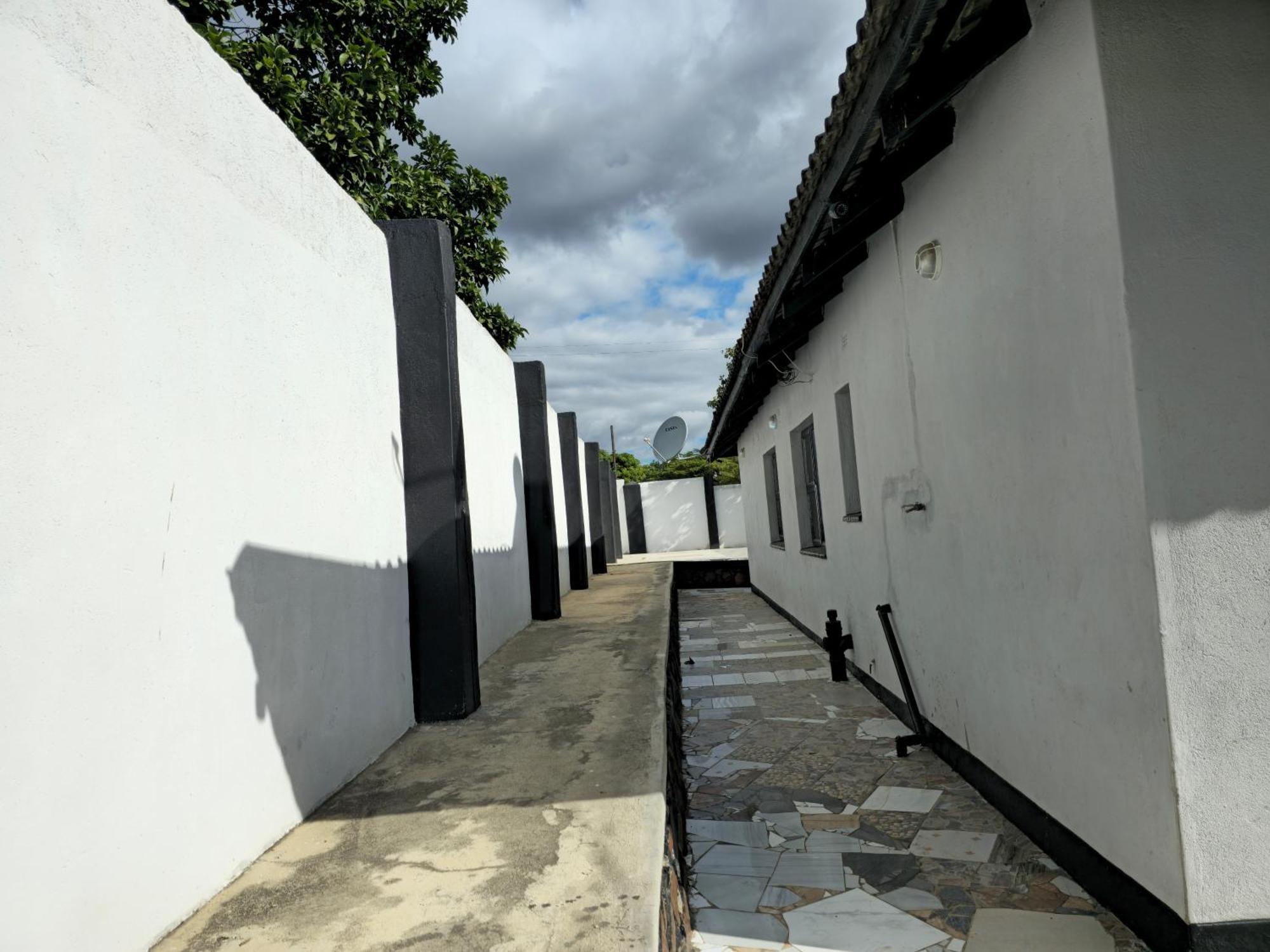 26 Pike Place Mutare Exterior photo